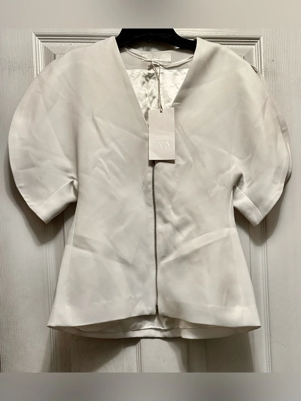 Zara White Puff-Sleeve Zip Front Blouse